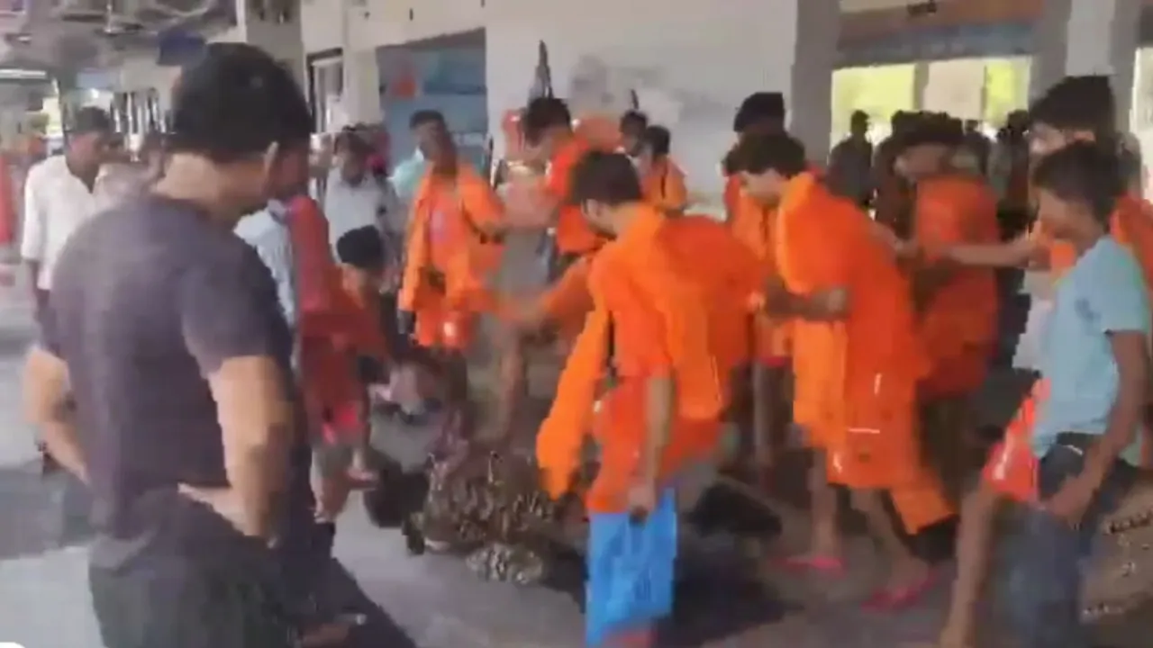 मिर्जापुरः कांवड़ियों ने मचाया उत्पाद, CRPF जवान से मारपीट के मामले में तीन कांवड़िये गिरफ्तार