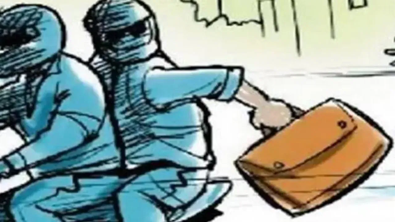 मथुराः खत्म हुआ पुलिस की सजा का डर, बदमाशों ने व्यापारी से लूटी 70 किलोग्राम चांदी