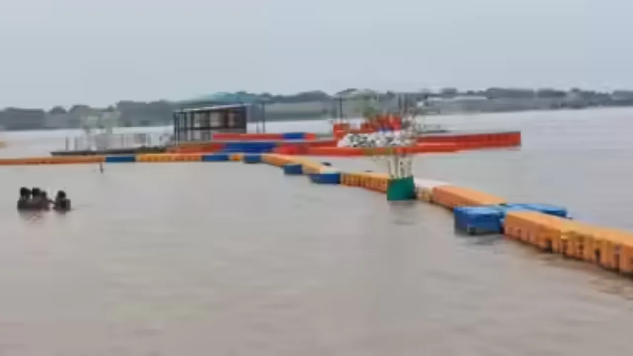 प्रयागराज और वाराणसी में गंगा का जलस्तर उफान पर, प्रशासन ने जारी किया अलर्ट 