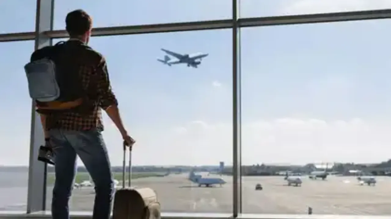 दिल्ली में मूसलाधार बारिश: Air India, IndiGo और SpiceJet ने यात्रियों के लिए जारी की ट्रैवल एडवाइजरी