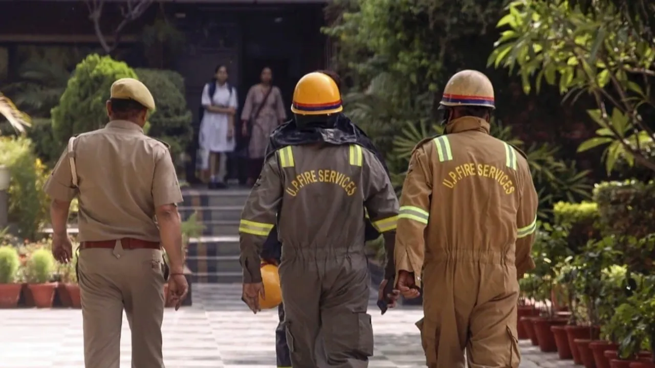 यूपी के 159 स्कूलों को बम से उड़ाने की धमकी, जांच में जुटी पुलिस