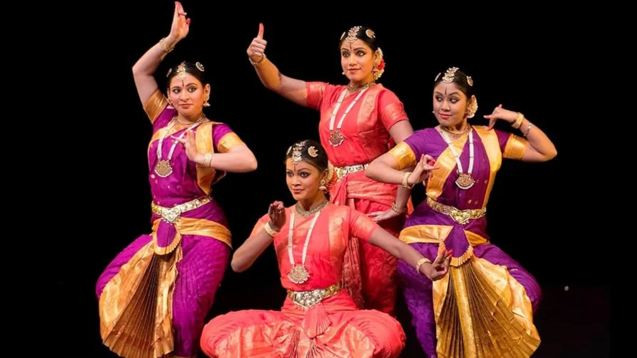 ‘खुला बाज’ की थाप पर नजाकत भरे हाव-भाव, तबला वादन और कथक नृत्य की समृद्ध विरासत का संगीत सुनाता है लखनऊ घराना