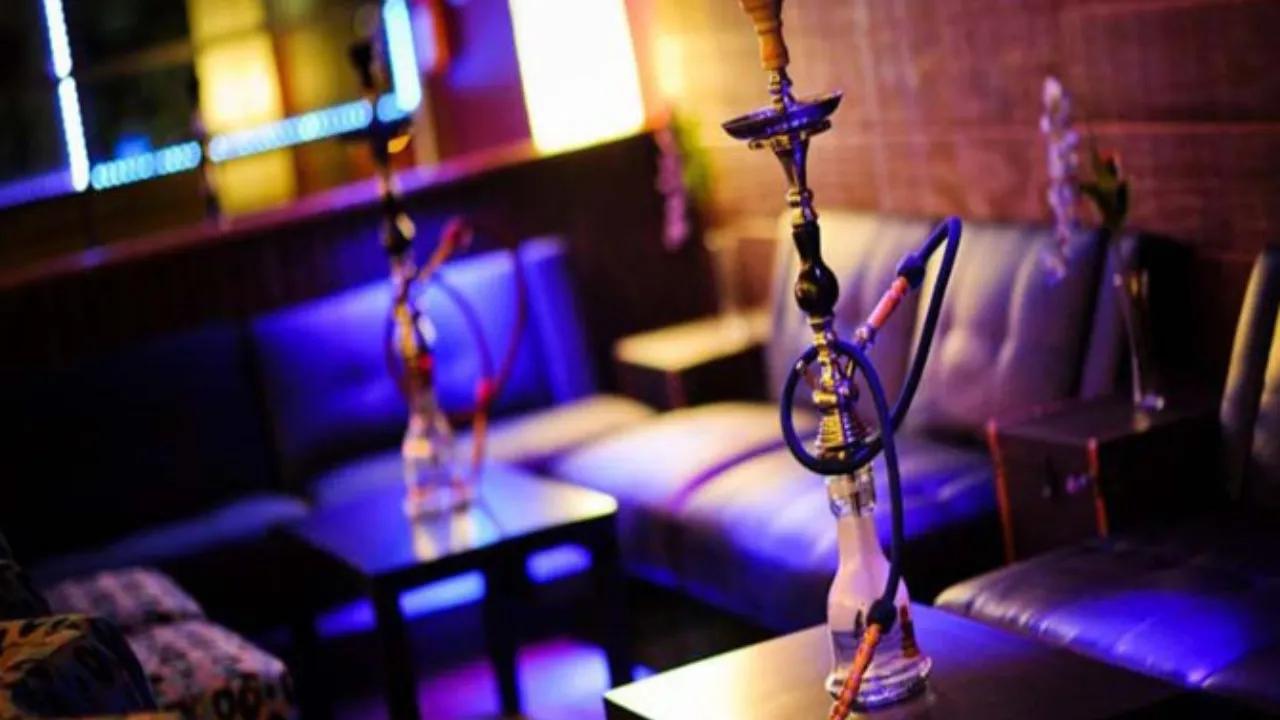 Lucknow News: पत्नी ने छह वर्षीय बेटे को पिलाया हुक्का, रिपोर्ट दर्ज