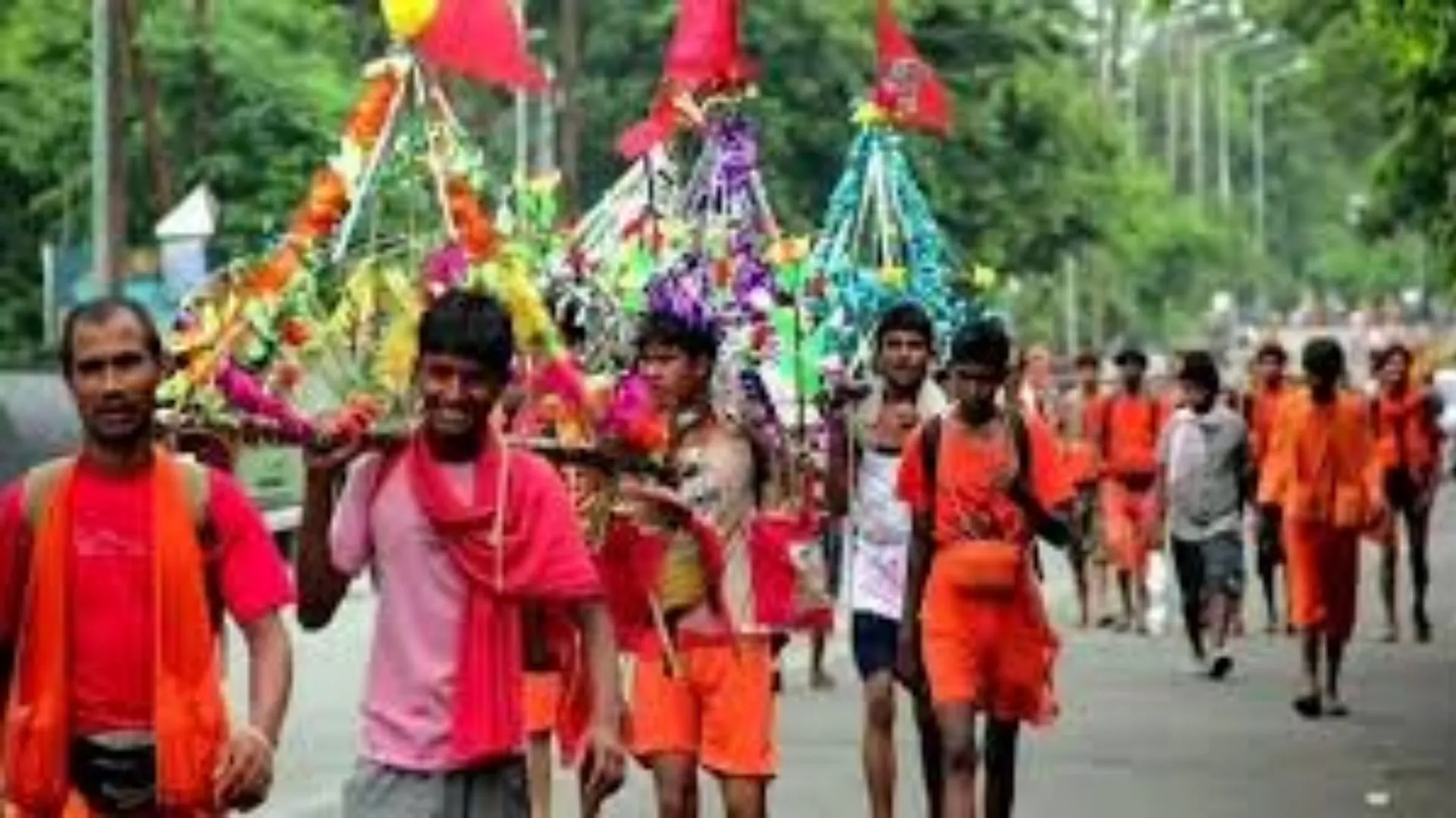 दिल्ली में 5000 से अधिक पुलिसकर्मी करेंगे कावड़ियों की सुरक्षा, प्रमुख मार्गो पर ड्रोन से की जाएगी निगरानी 