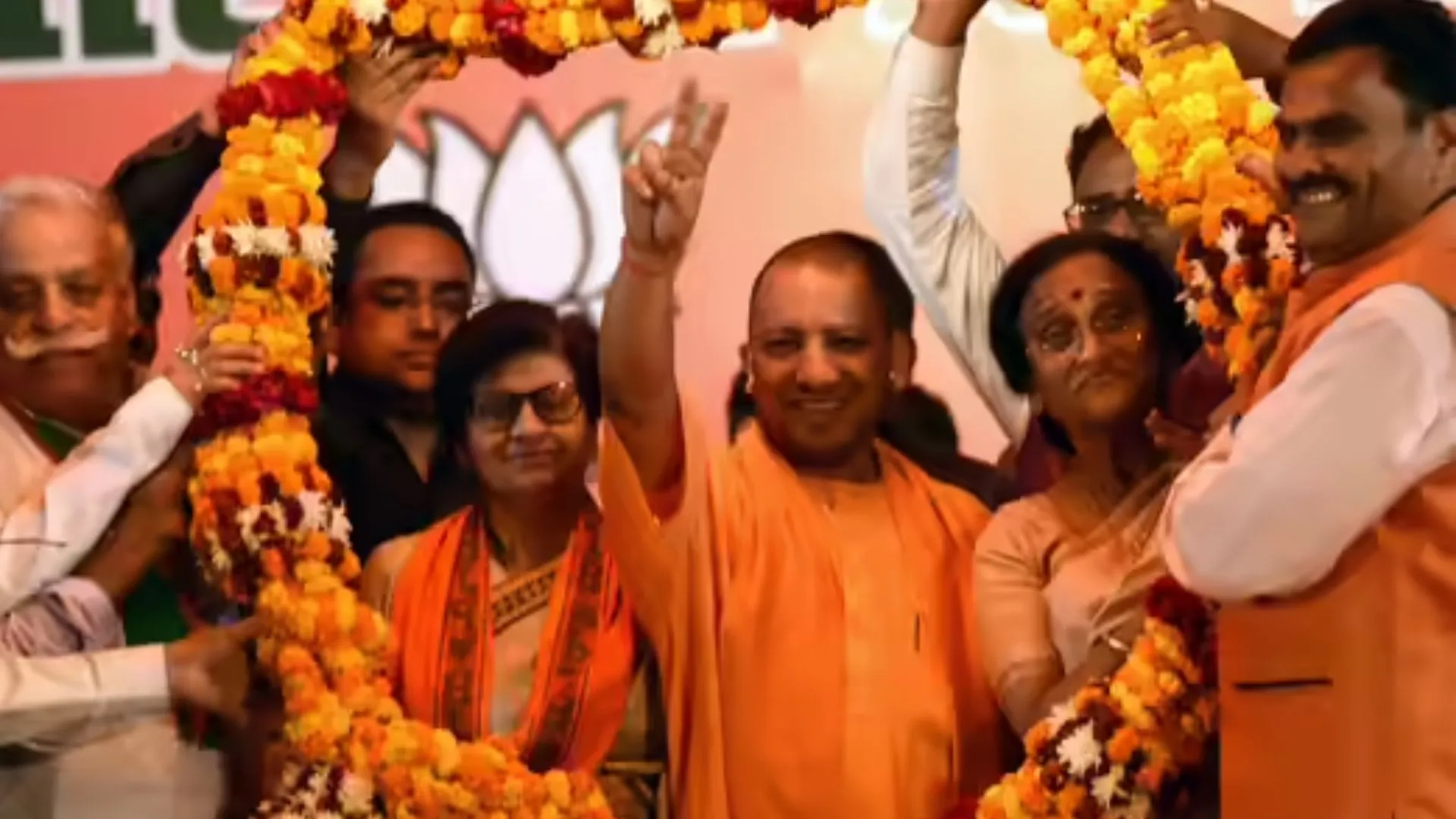 योगी आदित्यनाथ के नाम रिकॉर्ड, UP के सबसे लंबे कार्यकाल वाले मुख्यमंत्री पद पर रहकर रचा इतिहास