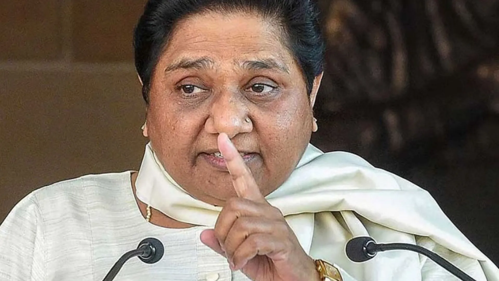 परिषदीय स्कूलों के एकीकरण पर आया मायावती का बयान, बोलीं- गरीब विरोधी फैसले को वापस ले योगी सरकार 