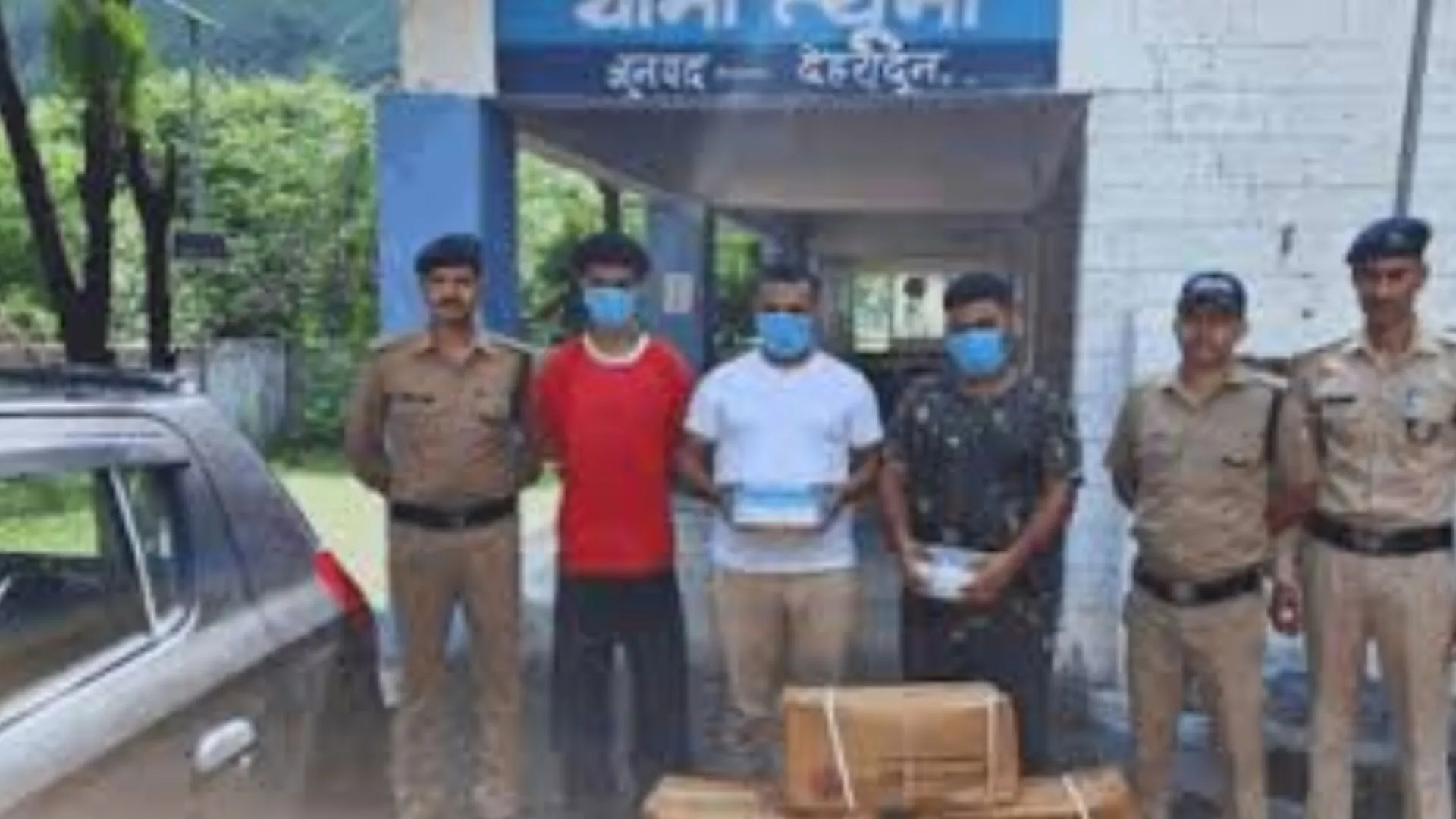 देहरादून में बड़ी मात्रा में 125 किलो डायनामाइट बरामद, पुलिस ने 3 लोगों को किया गिरफ्तार 