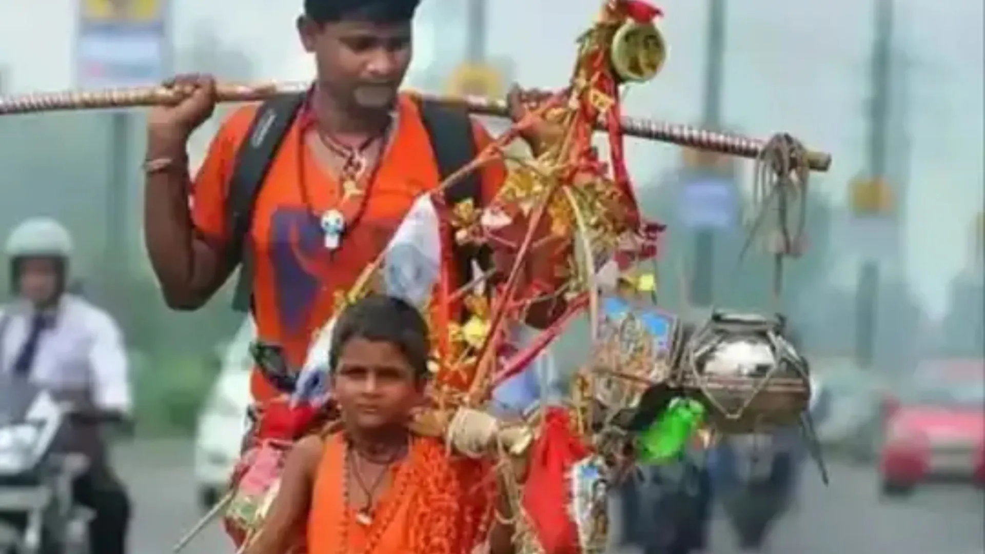'बम बम भोले' जयघोष के साथ तीर्थनगरी पंहुचा कांवड़ियों का मेला, श्रावण मास में हरिद्वार का है खास महत्व, शिव को चढ़ता है कांवड़ का जल 