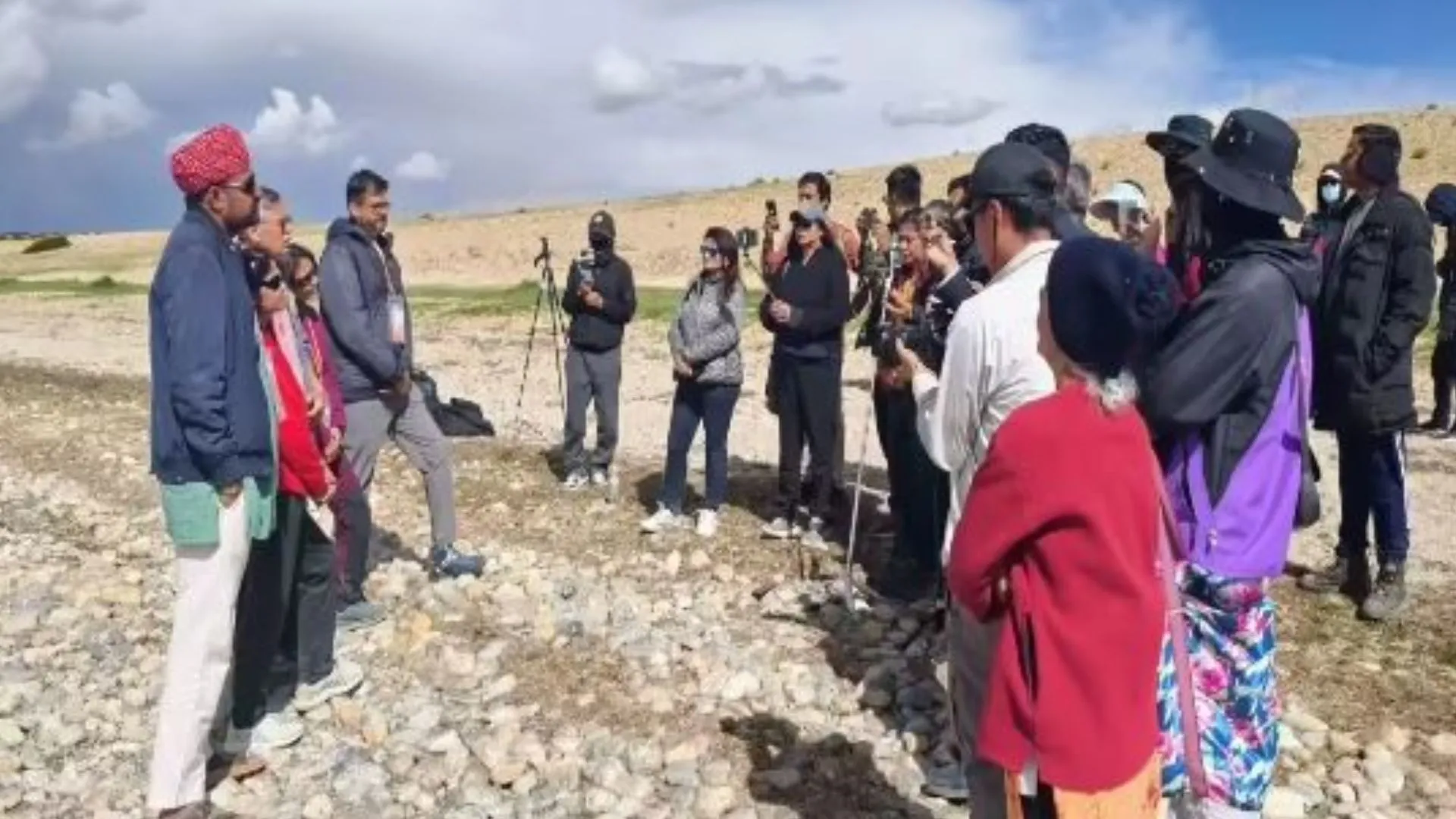 कैलाश मानसरोवर यात्रा 2025 : 17,500 फुट ऊंचाई पर लिपुलेख से तिब्बत में किया प्रवेश, तीर्थयात्रियों का पहला जत्था करेगा दर्शन