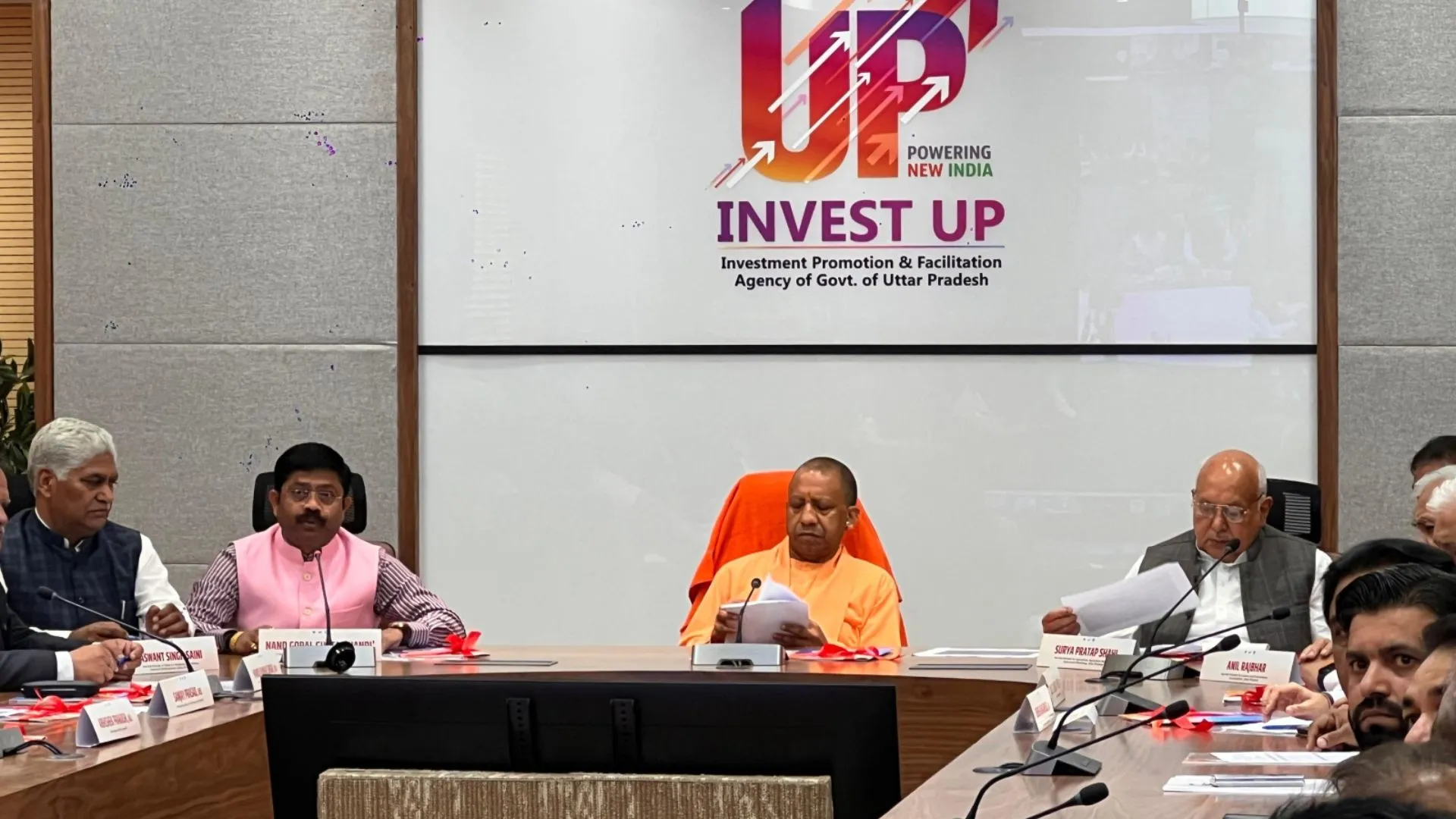 US-UK में रोड शो करेगा यूपी, Invest UP के जरिये विदेशी कंपनियों को लुभाने के लिए तैयार