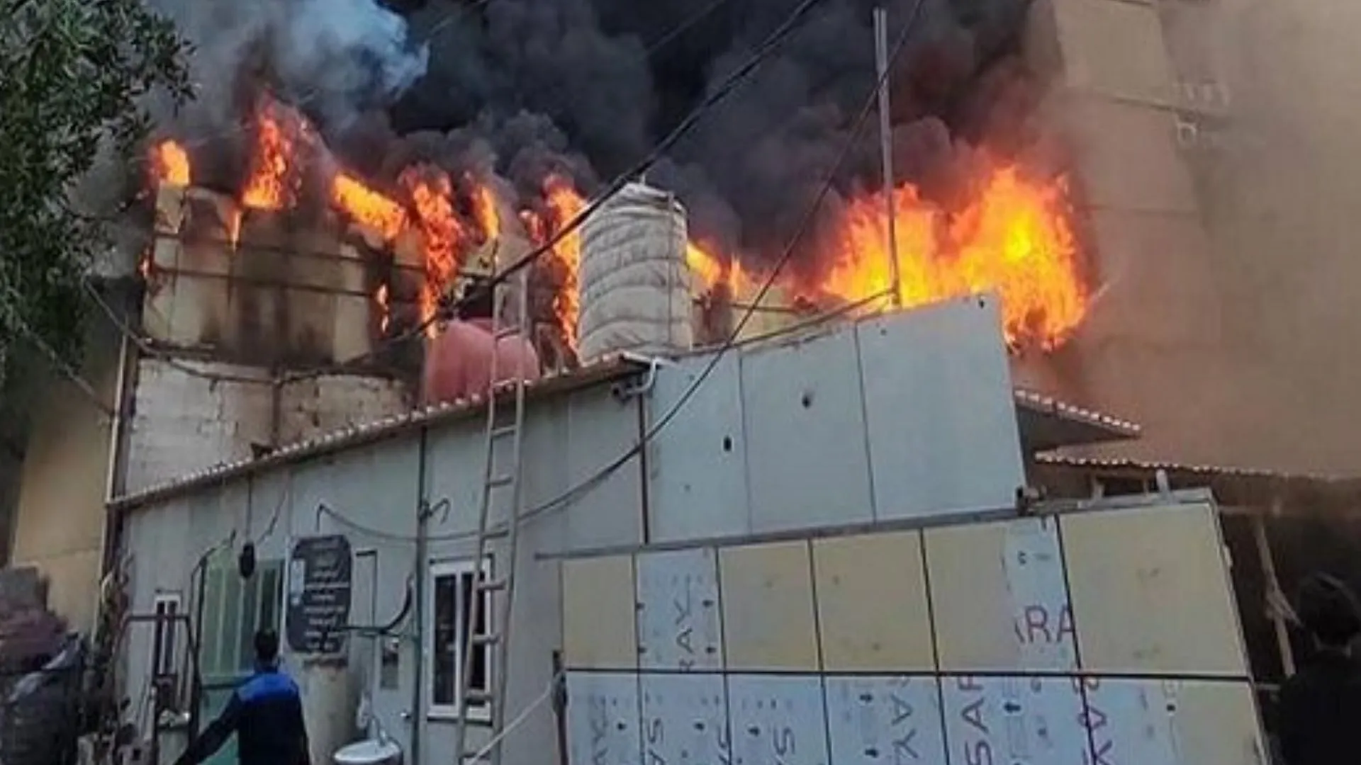 Iraq Fire Break Out: इराक के मॉल में भीषण आग से 61 लोगों की मौत, गवर्नर ने की 3 दिनों के शोक की घोषणा