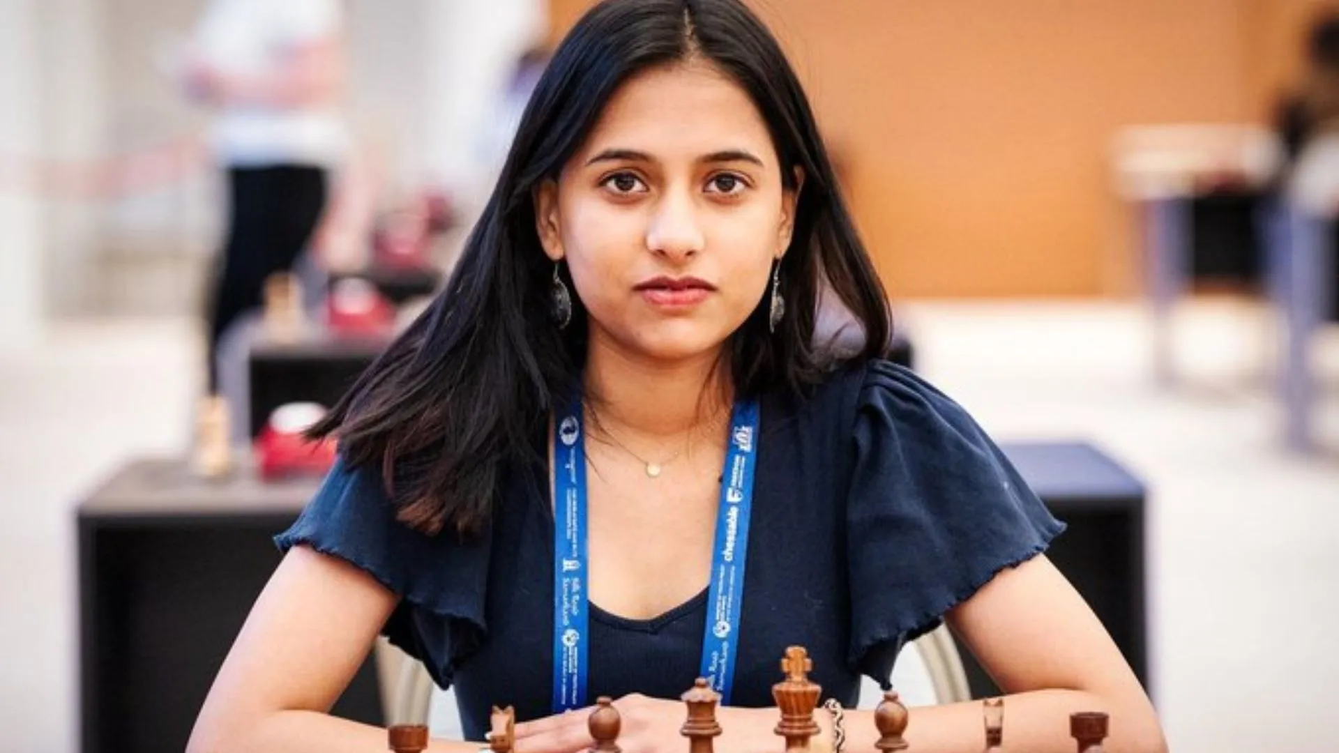 ऐतिहासिक जीत के साथ शतरंज विश्वकप के फाइनल में दिव्या देशमुख, अगले साल होने वाले Candidates Tournament के लिए भी किया क्वालीफाई 