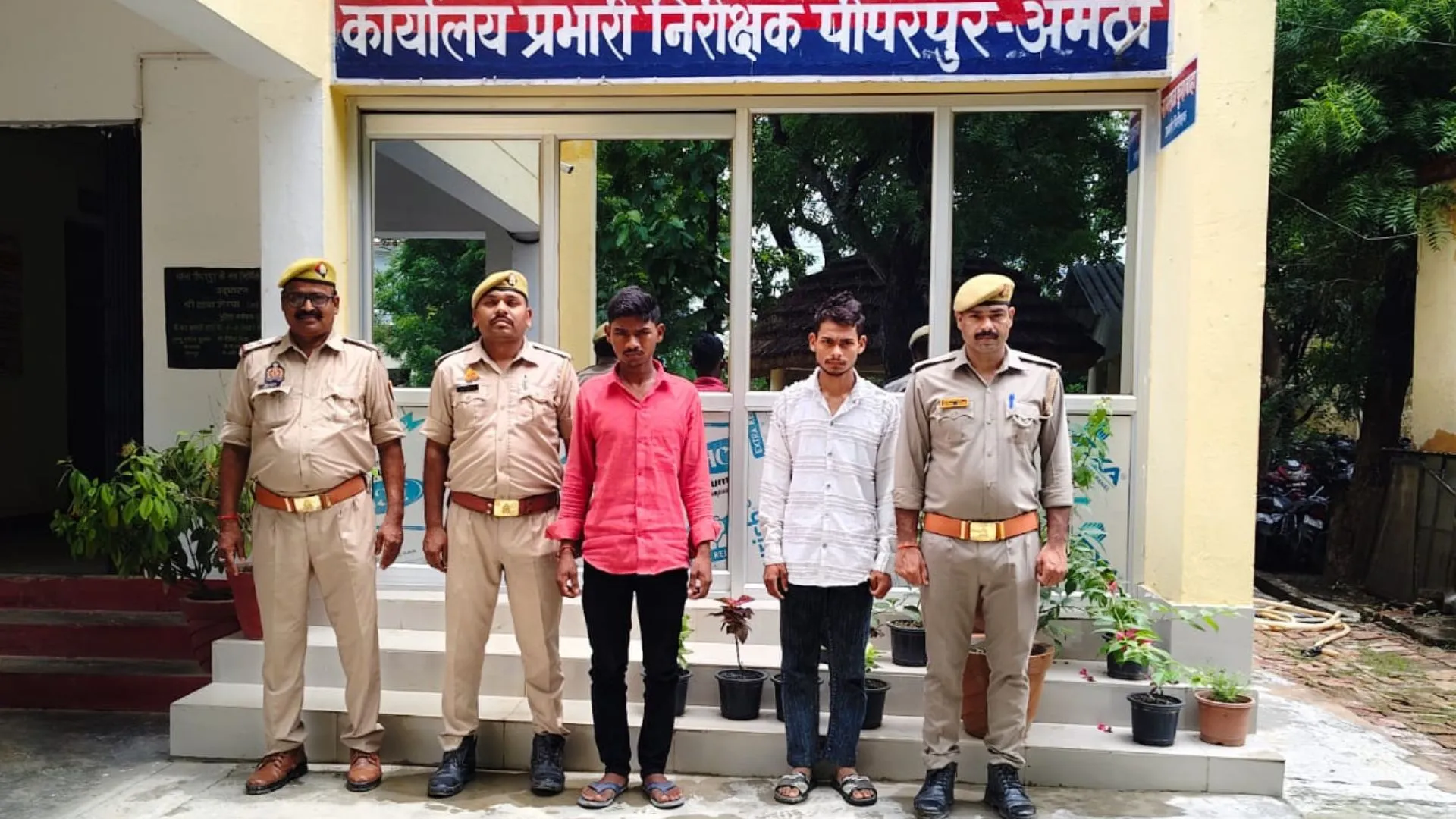 धर्म परिवर्तन और निकाह के दबाव का मामला: नाबालिग को हैदराबाद ले जाकर युवक ने किया प्रताड़ित, दो आरोपी गिरफ्तार