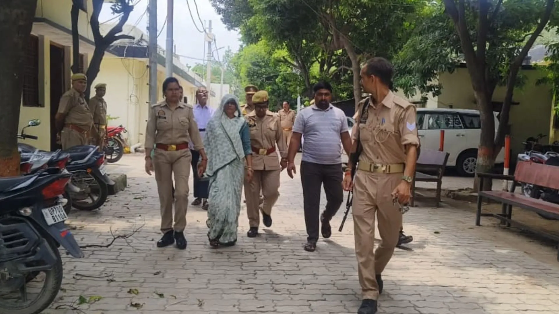 प्रेमिका और 4 बच्चों की हत्या में दोषी को होगी फांसी, पत्नी को कोर्ट ने सुनाई आजीवन कारावास की सजा 