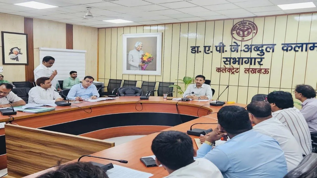 लखनऊ : 15 वर्ष पुराने 176 स्कूली वाहनों के रद होंगे पंजीयन