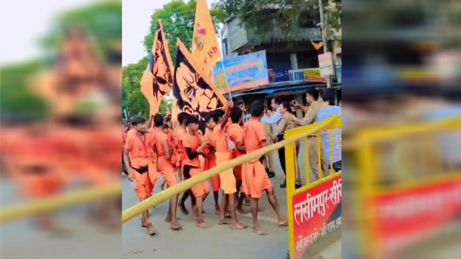 लखीमपुर खीरी: सिपाही ने डीजे-पिकअप को रोका, कांवड़ियों ने किया उप्रदव