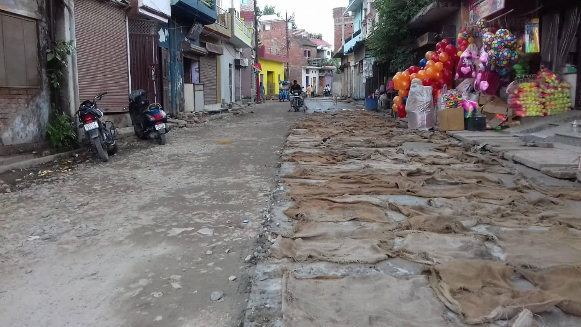 लखीमपुर खीरी: सावन मेला के सिर्फ तीन दिन बाकी...नहीं हटे कंकड़-पत्थर