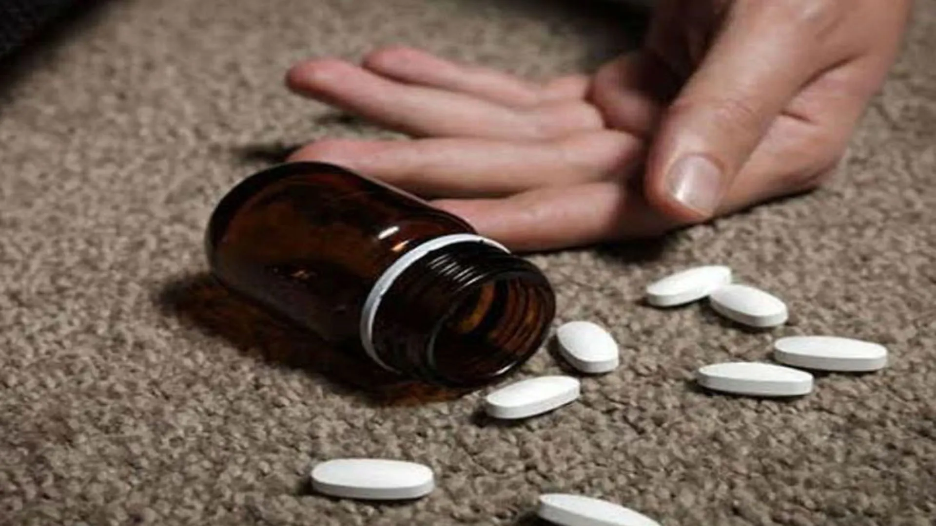 बदायूं: होने वाले जीजा फोन पर करती थी बात...बड़ी बहन ने मना किया तो जहर खाकर दी जान