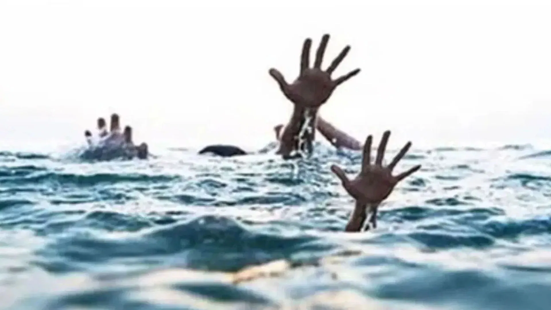 प्रयागराज: खेत में पानी से भरे गड्ढे में गिरे चार बच्चे, हुई मौत, घर में मचा कोहराम