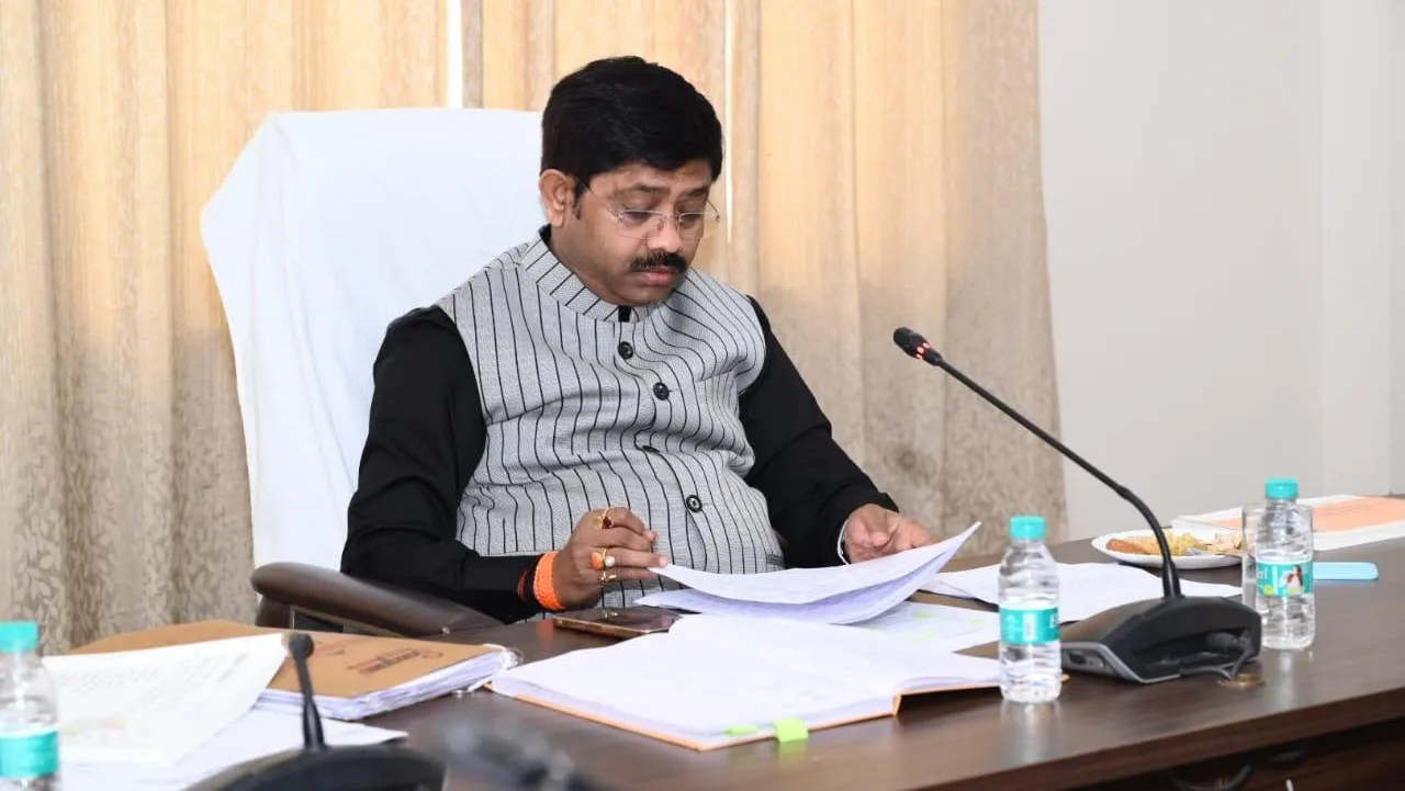 प्रयागराज में मंत्री नन्दी की पहल से मरीजों को 2.26 करोड़ की आर्थिक मदद