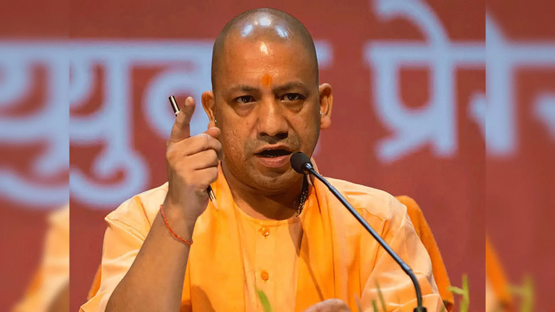 Bareilly: मुख्यमंत्री ने कांवड़ यात्रा रूट की सड़कों के उखड़ने की रिपोर्ट तलब की