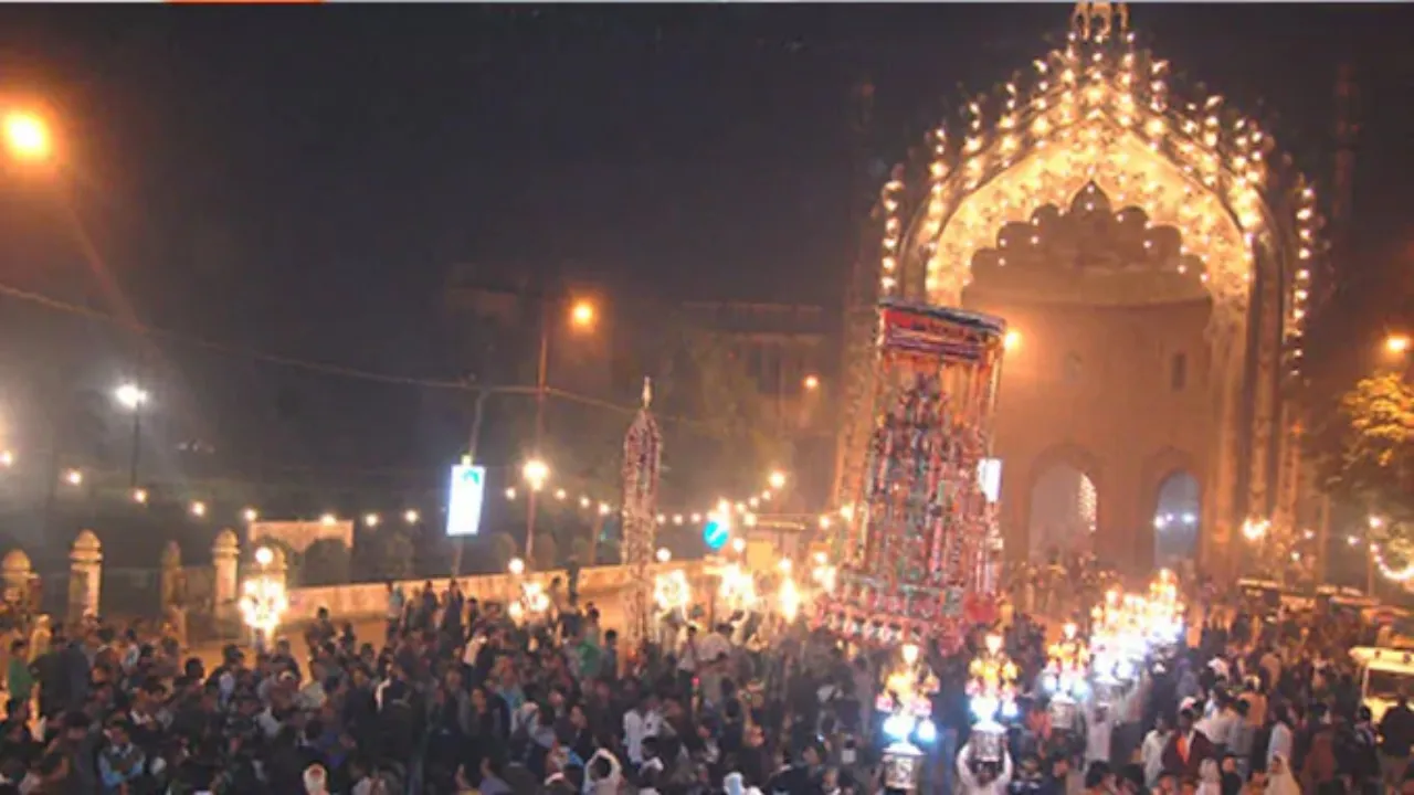  सातवीं मुहर्रम का जुलूस : पुराने लखनऊ में बदली रहेगी यातायात व्यवस्था, शाम पांच बजे से लागू होगा डायवर्जन