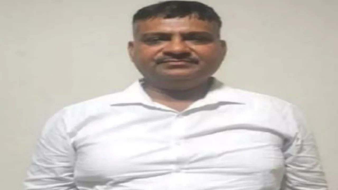 धर्मांतरण गिरोह के सरगना छांगुर पर ATS का एक्शन जारी, बलरामपुर कोर्ट के कर्मचारी राजेश की हुई गिरफ्तारी