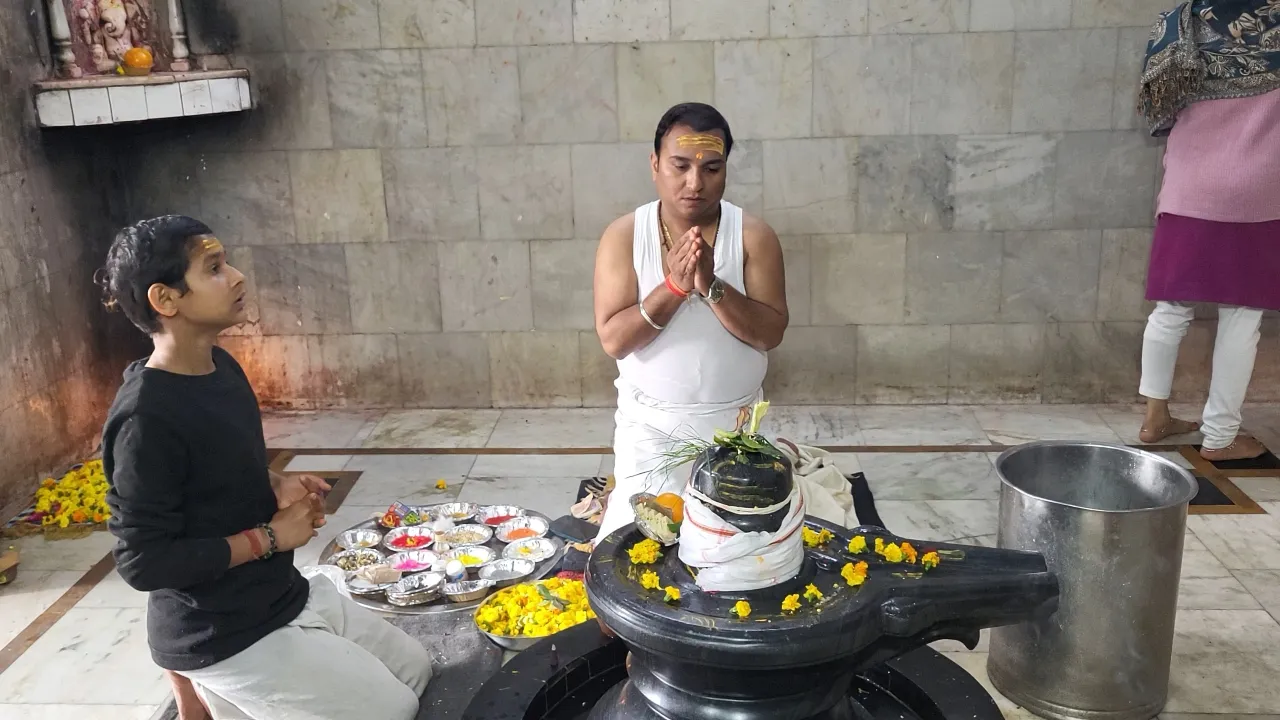 लखनऊ शिव मंदिर