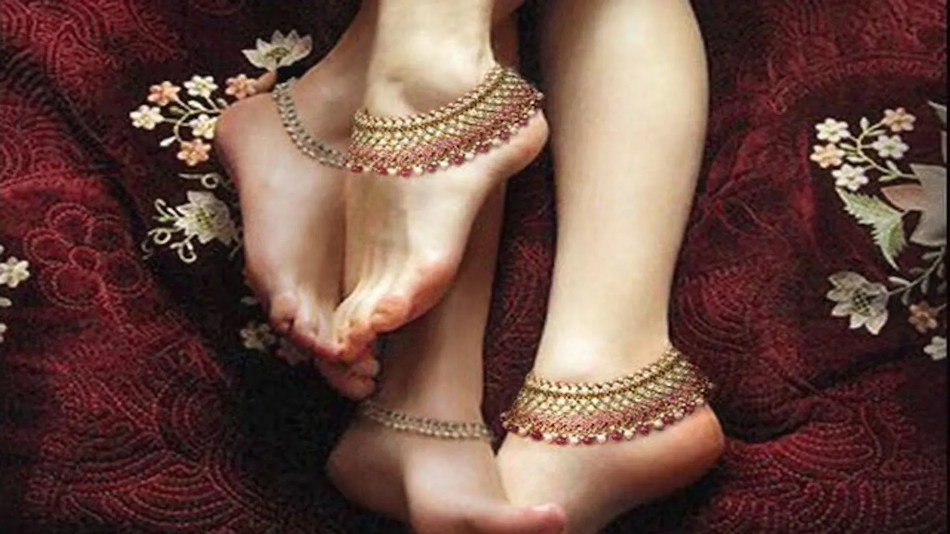 बदायूं: इंस्टा पर दोस्ती के बाद लड़कियों ने एक दूसरे से रचाई शादी...घर वाले समझते रहे किशोरी का हुआ अपहरण