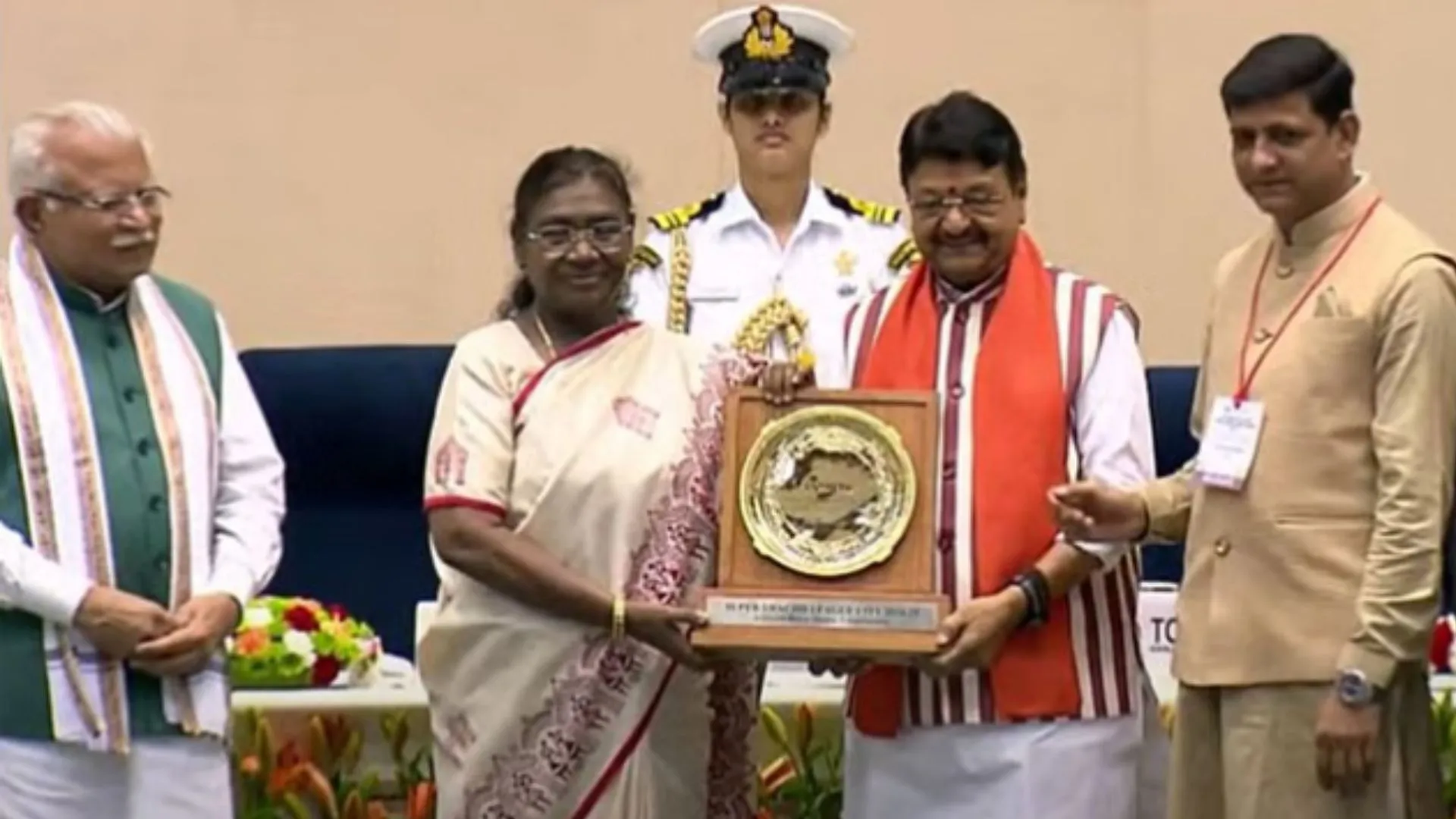 हज पर जाने से पहले जान ले ये नया नियम (5)