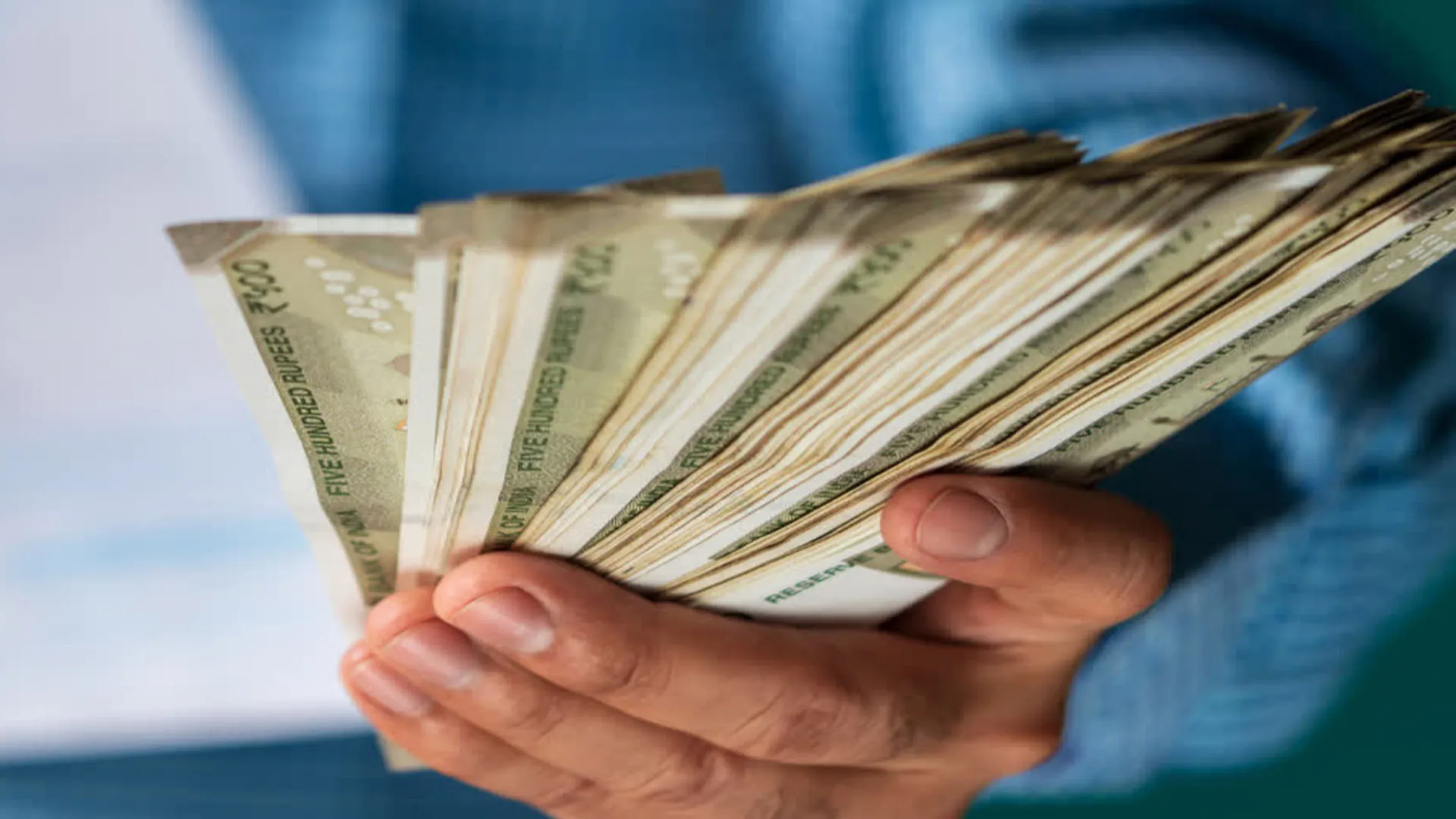 रामपुर: महिला कारोबारी से हैदराबाद के ठगों ने 1.15 करोड़ रुपये हड़पे