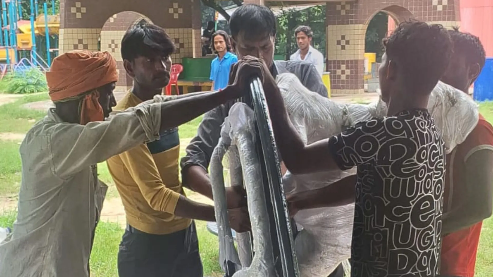 चिड़ियाघर खुलने और बंद होने का बदला समय, झूला पार्क में लगने लगे नए झूले