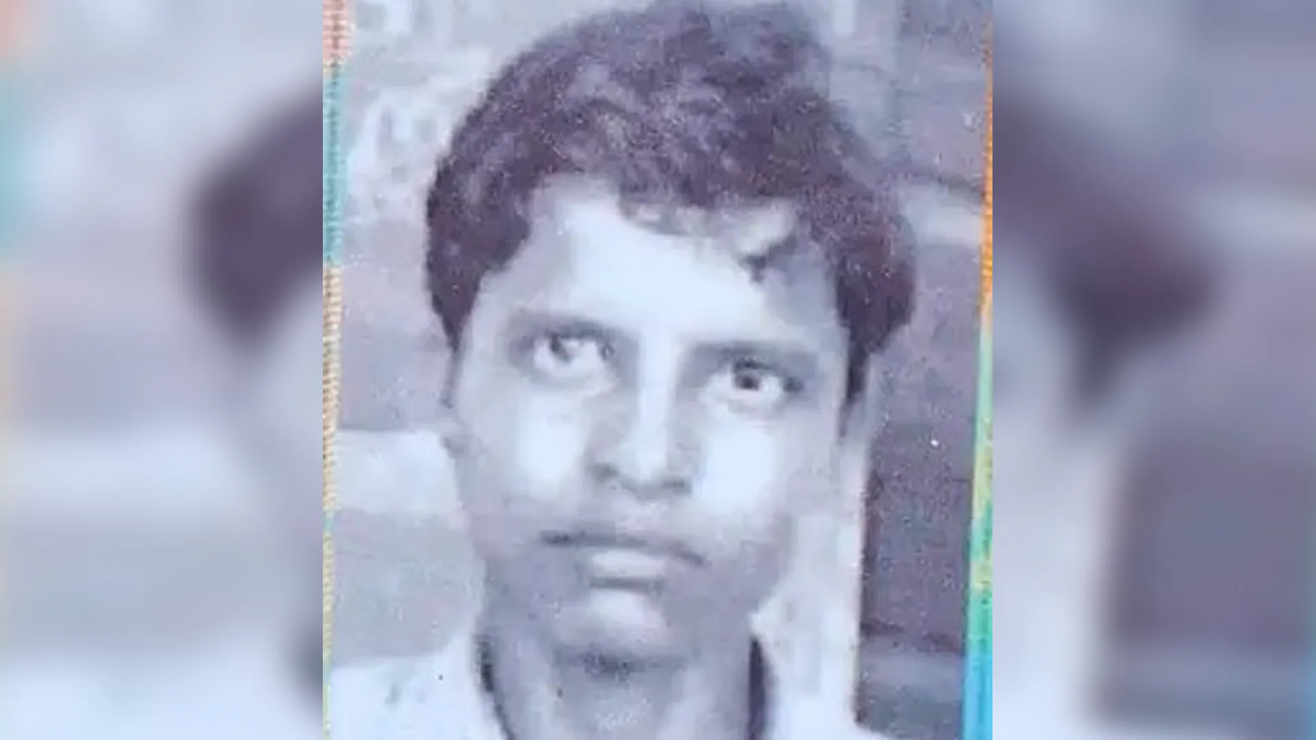 बदायूं : मंडी के पल्लेदार की मौत, परिजनों ने गेट पर शव रखकर किया प्रदर्शन