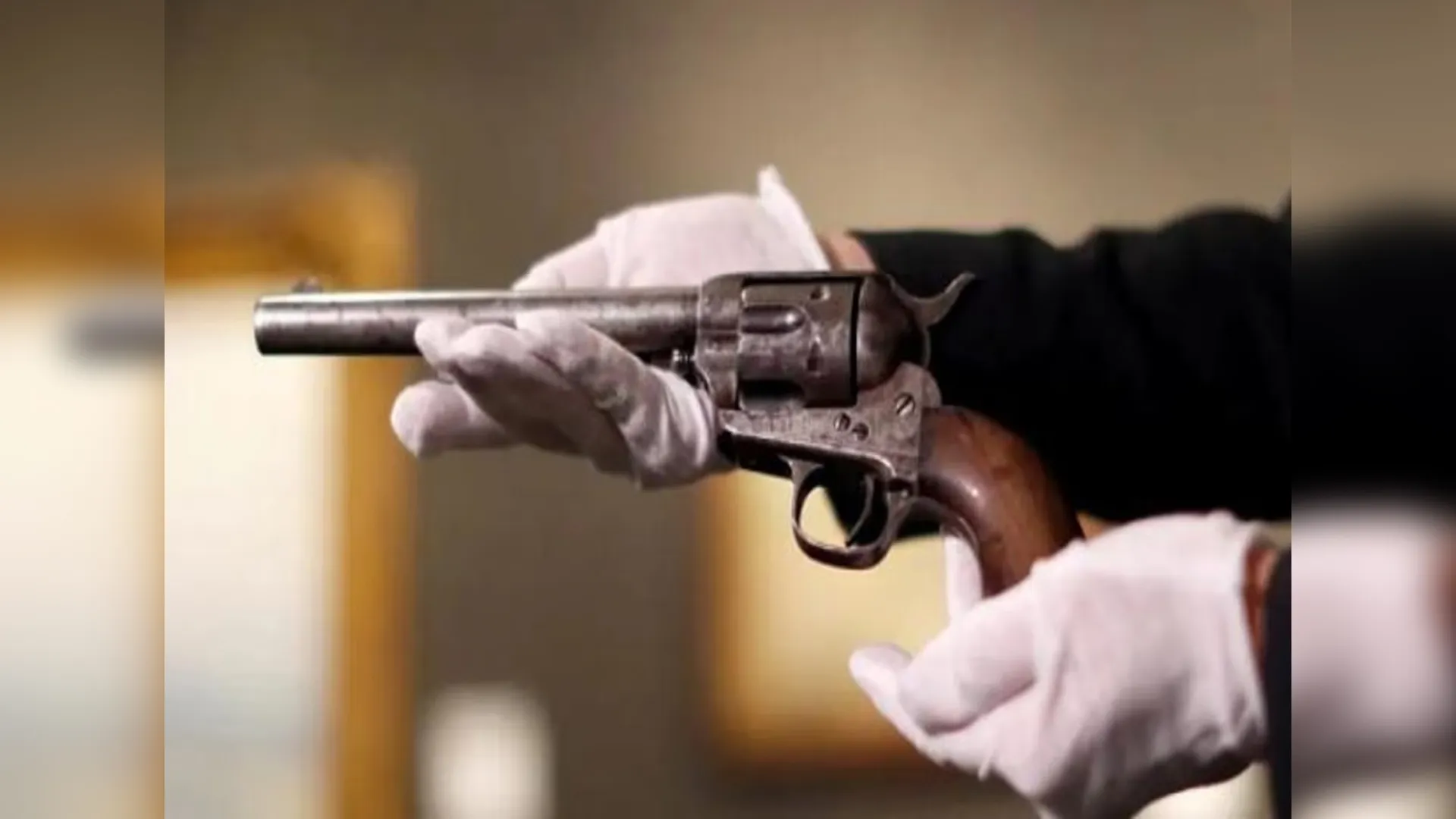 लखीमपुर खीरी : 25 दिन से गायब लाइसेंसी रिवाल्वर, पुलिस खाली हाथ 