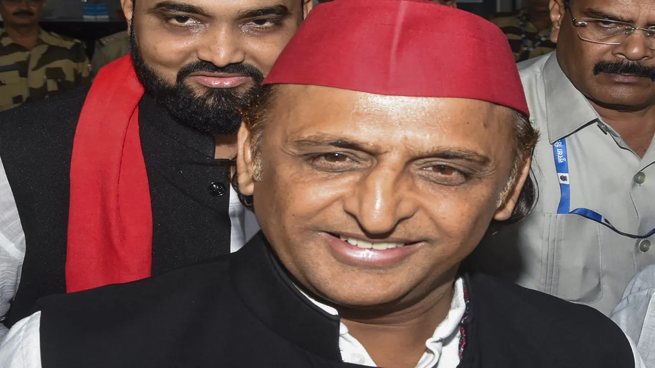 बिहार में SIR के जरिए वोटों में हेरफेर की साजिश रच रही भाजपा, अखिलेश यादव का BJP पर बड़ा आरोप