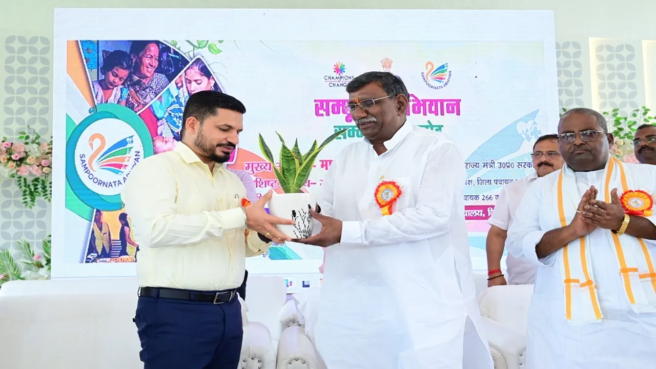 बाराबंकी: गांव के समग्र विकास से साकार होगा विकसित भारत का संकल्प, बोले प्रभारी मंत्री सुरेश राही