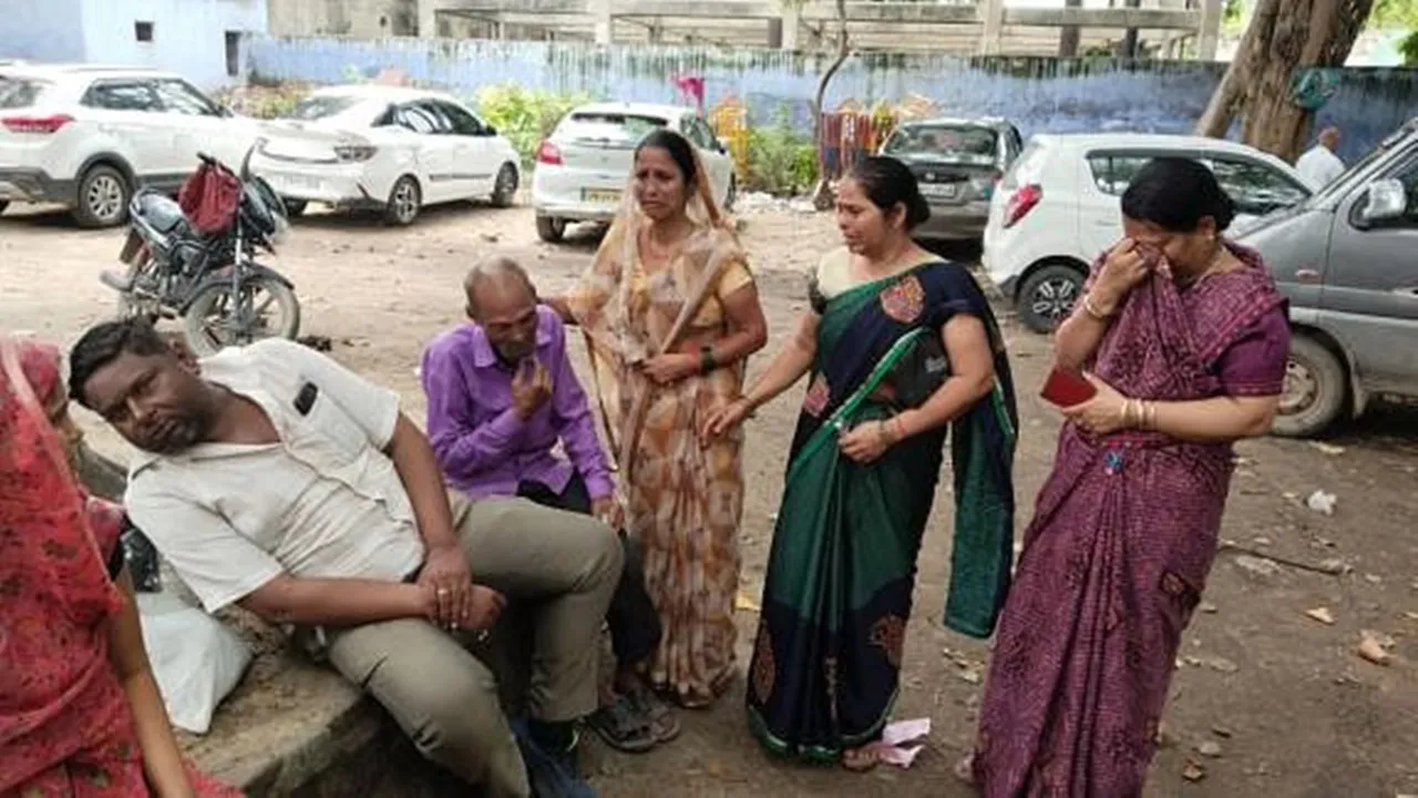 फिरोजाबाद: पति ने सिलबट्टा मारकर की पत्नी की हत्या, 12 बीघ जमीन बनी काल