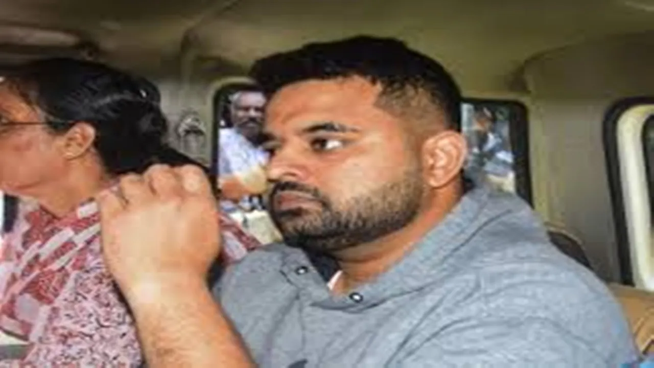 पूर्व सांसद प्रज्वल रेवन्ना दुष्कर्म मामले में दोषी करार, जज का फैसला सुनते ही रो पड़े पूर्व JDS नेता