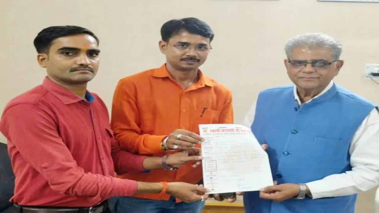 प्रतापगढ़: हरे भरे पेड़ काटने पर 50 हजार जुर्माना व कठोर दंड का बने प्रावधान, पर्यावरण मंत्री को सौंपा मांगपत्र