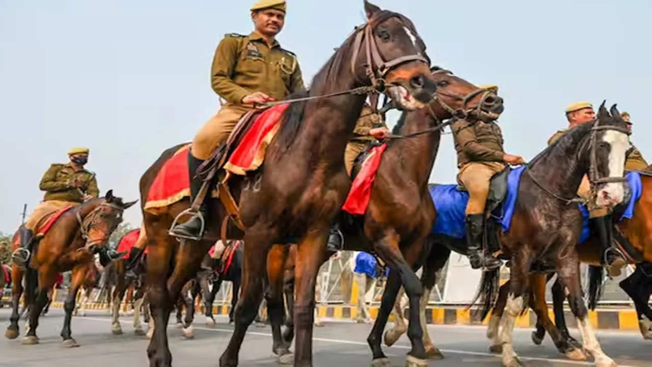 Independence Day 2025: UP में इन पुलिस कर्मियों को मिलेगा गैलेंट्री और प्रेसिडेंट मेडल, देखें लिस्ट...