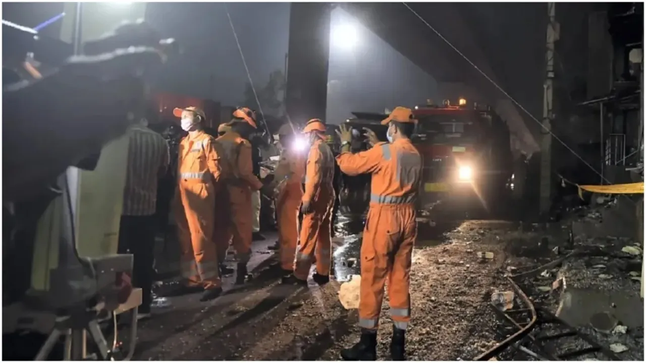 बेंगलुरु में प्लास्टिक ‘फ्लोर मैट’ फैक्ट्री में आग लगी, एक परिवार के चार लोगों समेत पांच की मौत