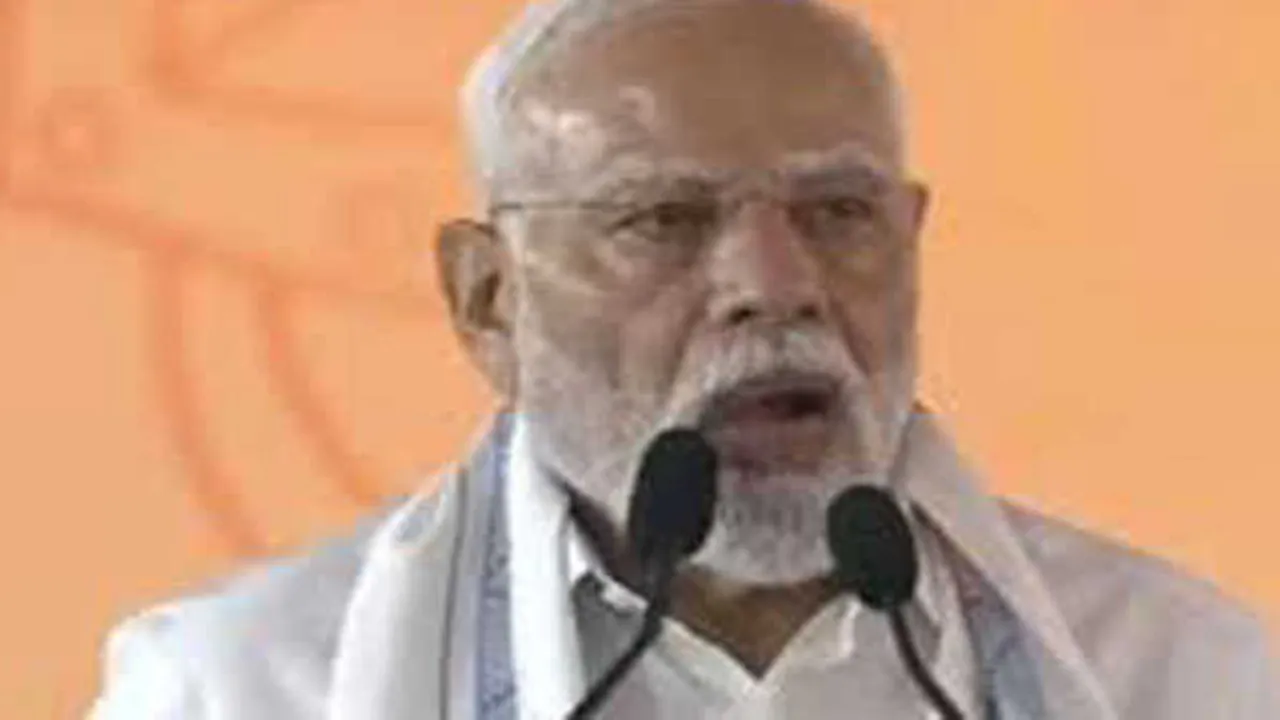 दुनिया की तीसरी सबसे बड़ी अर्थव्यवस्था बनने जा रहा है भारत, ट्रंप के 'डेड इकोनॉमी' वाले बयान पर पीएम मोदी का पलटवार