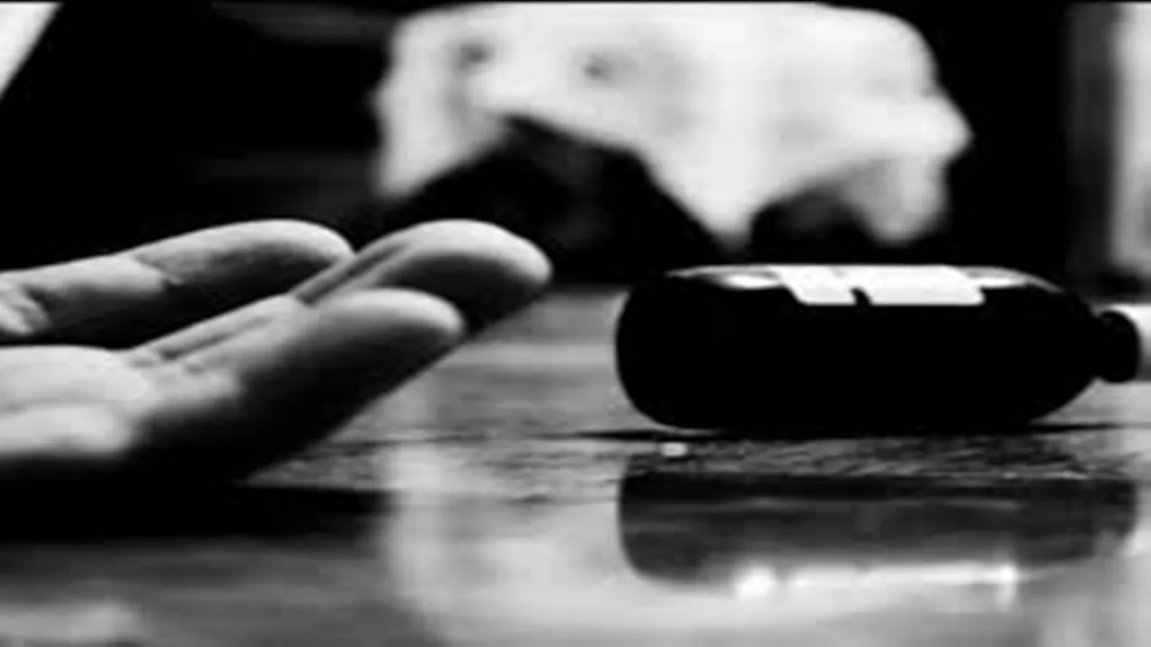 Chitrakoot News: गृह क्लेश में विवाहिता ने बच्चों संग खाया जहर, मां और 2 बेटियों की मौत, परिजनों में मातम