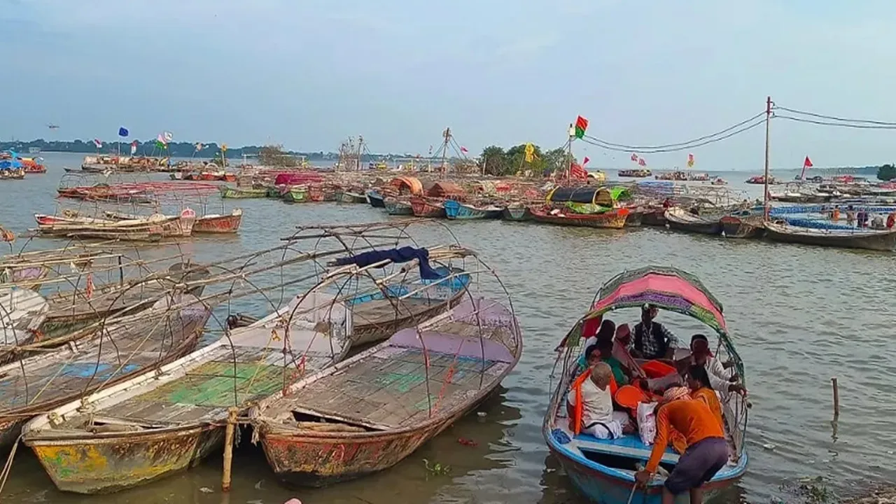 प्रयागराज में फिर उफान पर गंगा-यमुना, वाराणसी में भी तेजी से बढ़ रहा है नदियों का जलस्तर 