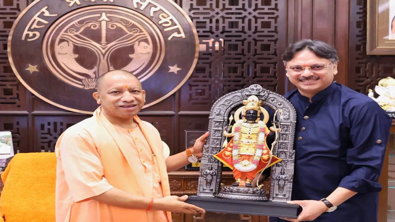 विधायक राजेश्वर सिंह ने की मुख्यमंत्री योगी से मुलाकात, अपने क्षेत्र के विकास और समस्याओं से कराया अवगत