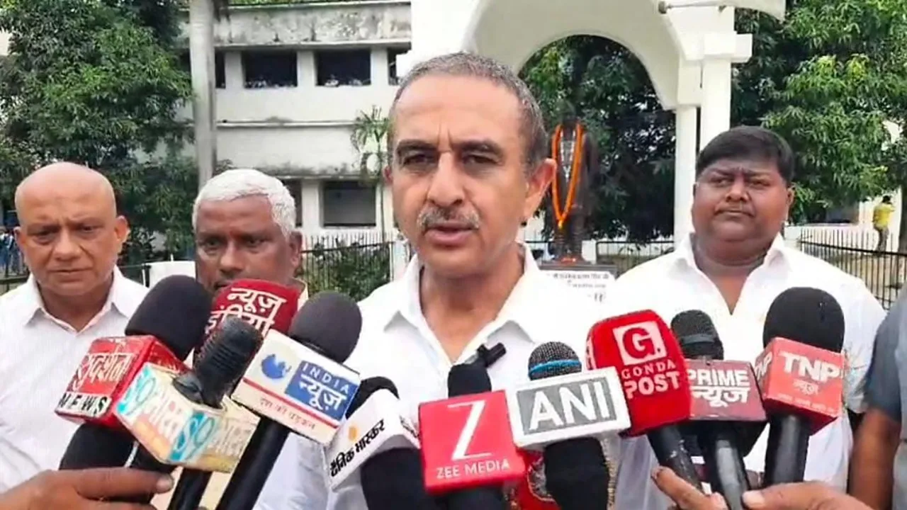 केंद्रीय विदेश राज्यमंत्री ने कांग्रेस नेता राहुल गांधी पर लगाया अनर्गल बयान बाजी का आरोप 