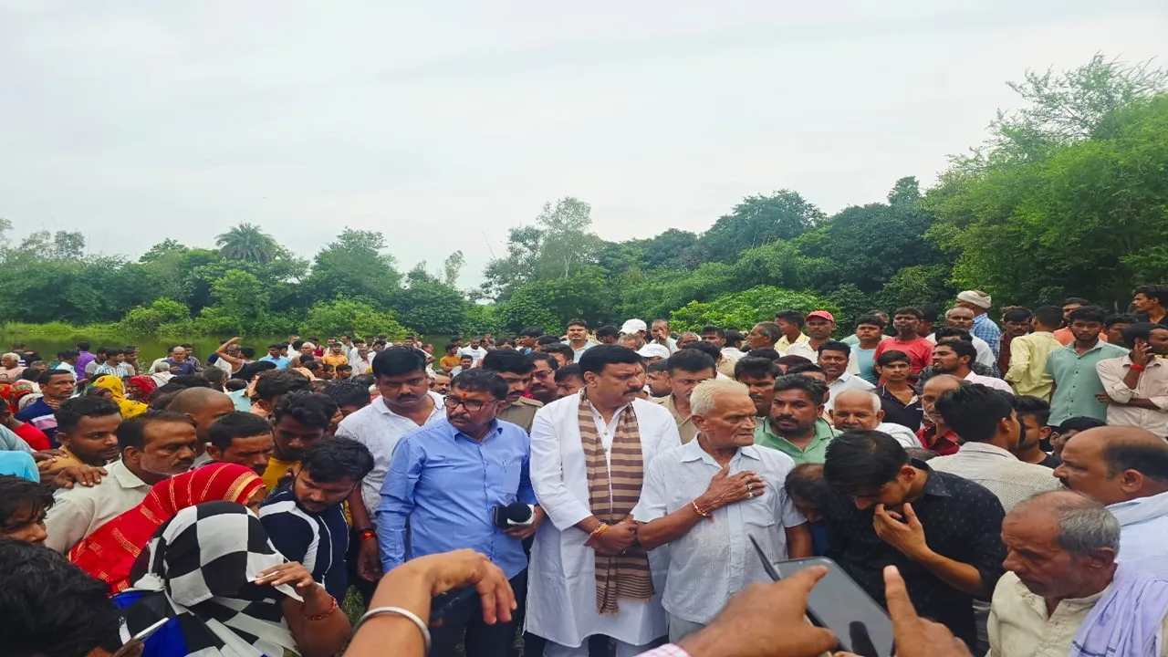 सीतापुर में बाघ का आतंक : छह दिन के भीतर दो किसानों की ली जान, ग्रामीणों ने वन विभाग पर जताई नाराजगी