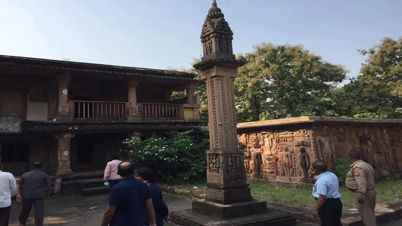  पुरातत्व शिल्प सौंदर्य और जैन कला का अद्भुत संगम देवगढ़ 