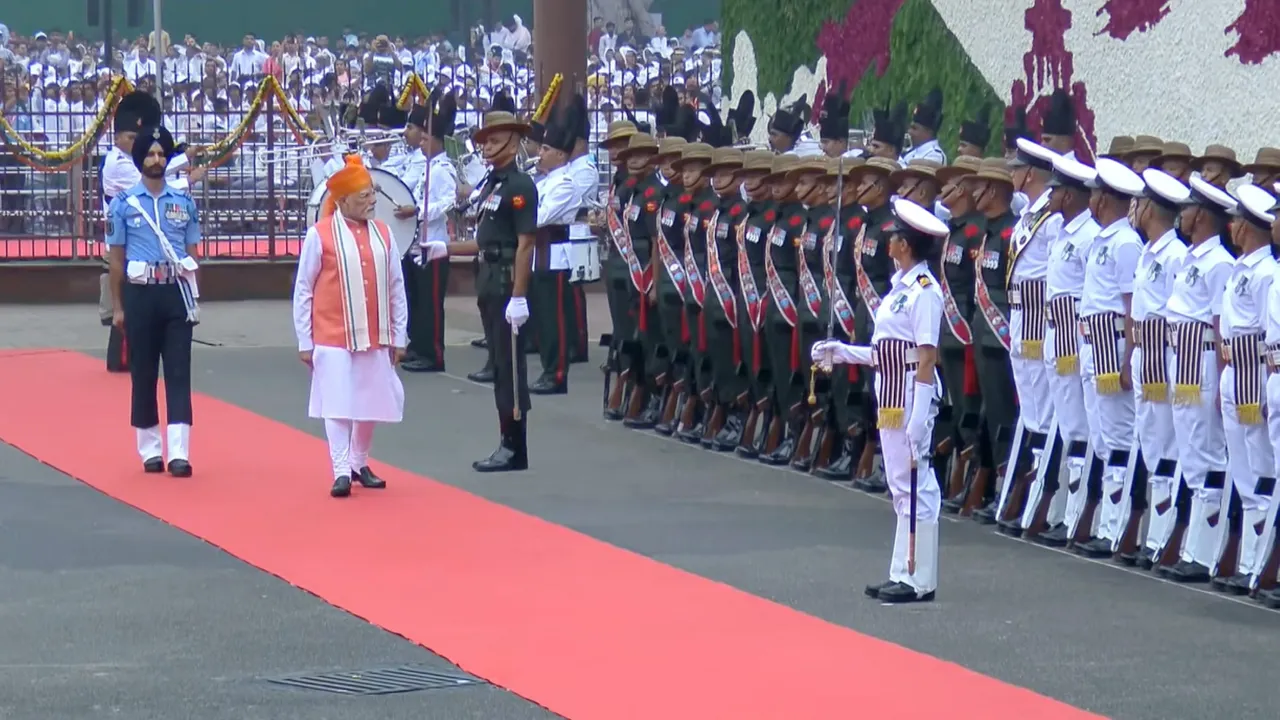 79th Independence Day: स्वतंत्रता दिवस पर लाल किले की कड़ी सुरक्षा... 14,000 सुरक्षाकर्मी और ड्रोन रोधी प्रणालियां तैनात