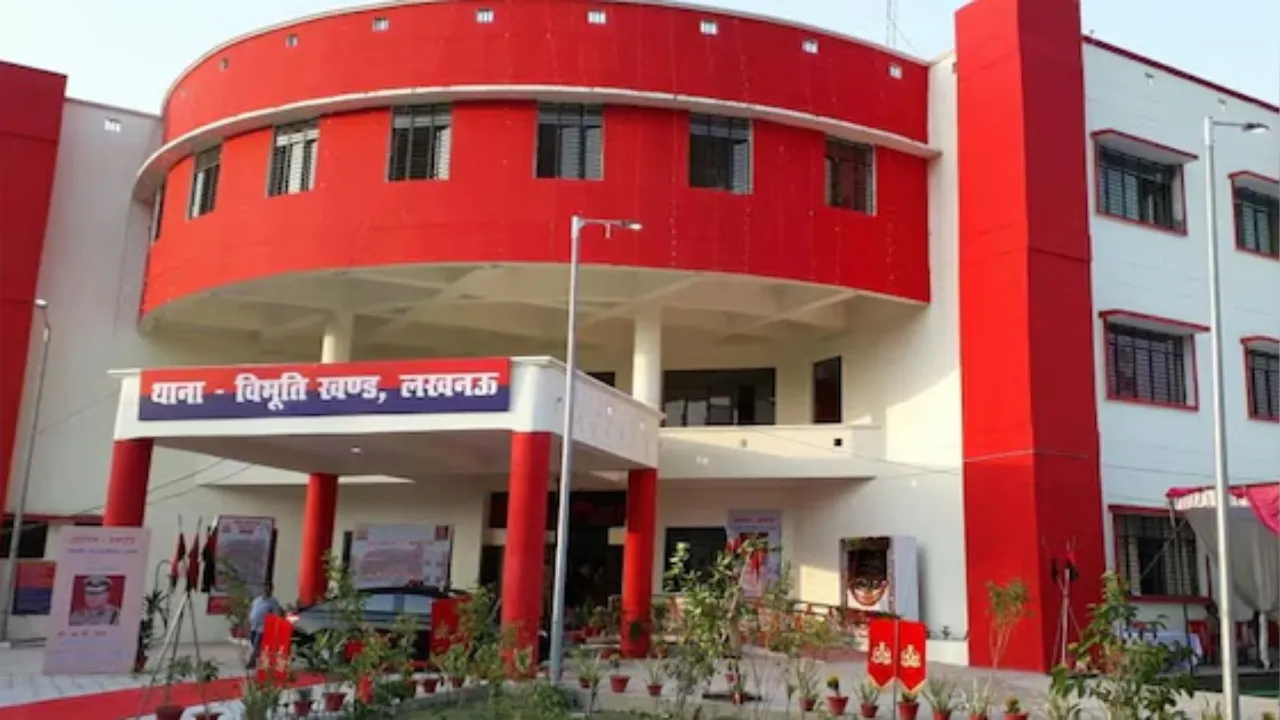 Lucknow News: विश्व हिंदू परिषद के पदाधिकारियों पर अमर्यादित टिप्पणी, एफआईआर दर्ज